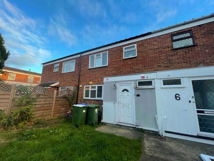 3 Bedroom Property To Rent In Wadeville Close, Belvedere DA17