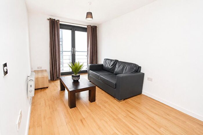 2 Bedroom Flat To Rent In Waterloo Apartments Waterloo Street, Leeds, LS10