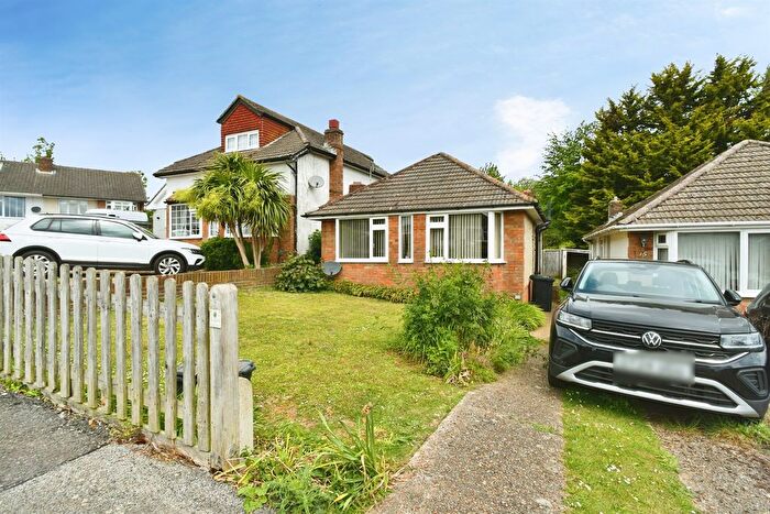 2 Bedroom Detached House For Sale In Westway Gardens, Portslade, Brighton, BN41