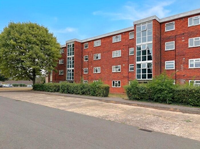 2 Bedroom Apartment For Sale In Newells, Letchworth Garden City, SG6