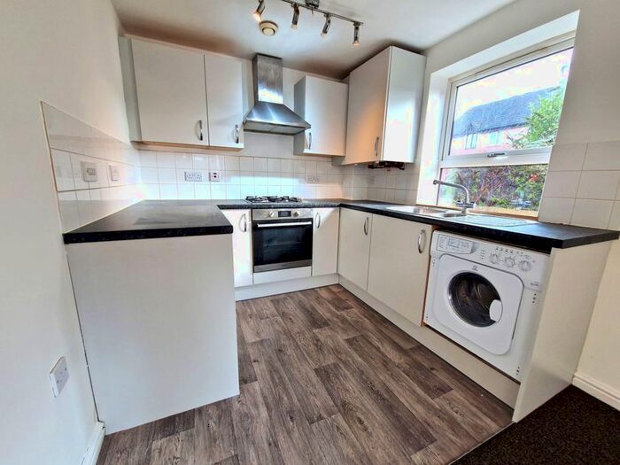 2 Bedroom Flat To Rent In Little Pennington Street, Rugby, CV21