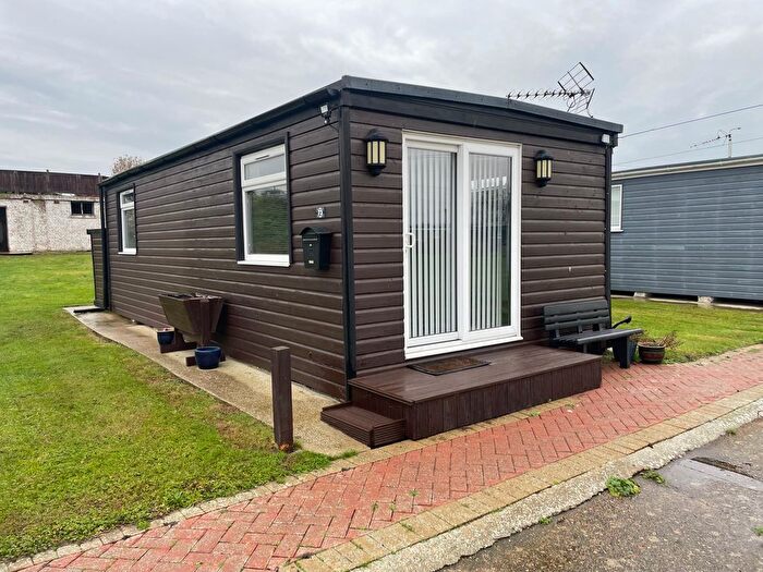 1 Bedroom Park Home For Sale In Marine Parade, Sheerness, ME12