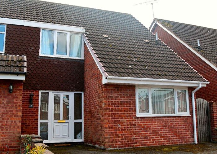 4 Bedroom Semi-Detached House To Rent In Vineyard Road, Newport, TF10
