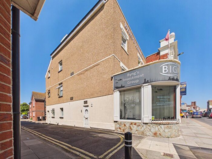 2 Bedroom Flat To Rent In Kingston Road, Portsmouth, PO2