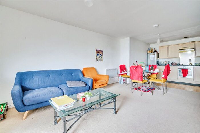 2 Bedroom Flat For Sale In Exeter Street, Plymouth, Devon, PL4