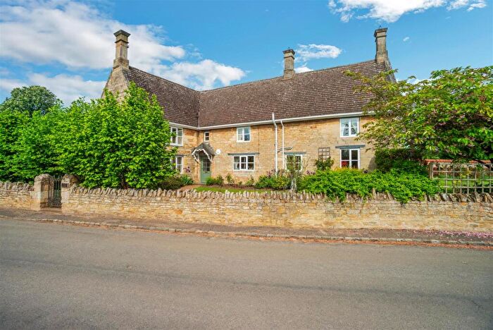 6 Bedroom Detached House For Sale In Little Oakley, NN18