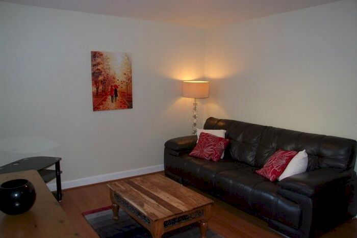 2 Bedroom Flat To Rent In Polmuir Road, Ferryhill, Aberdeen, AB11