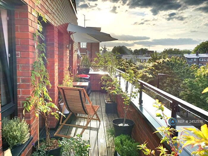 1 Bedroom Flat To Rent In Skysail Building, London, E14