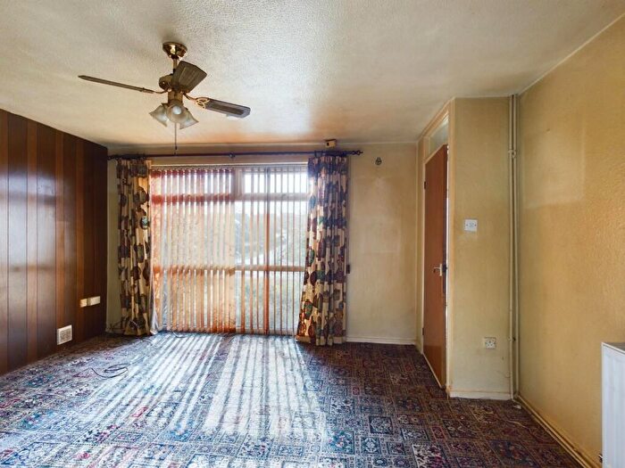 3 Bedroom Detached House For Sale In Malvern Drive, Bristol, BS30