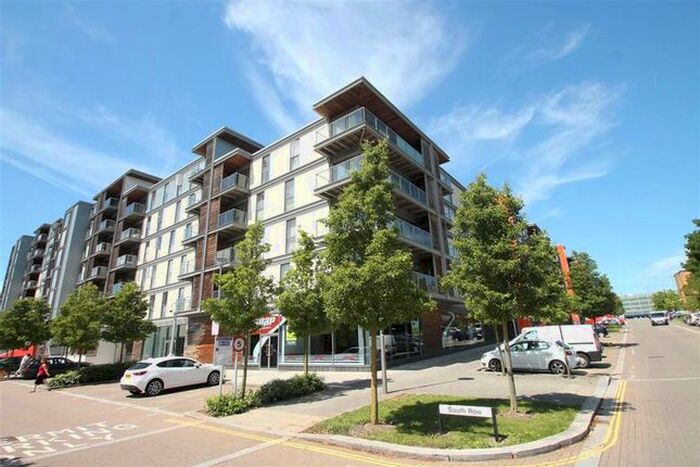 2 Bedroom Flat To Rent In Topaz House, Merrivale Mews, Central Milton Keynes, MK9