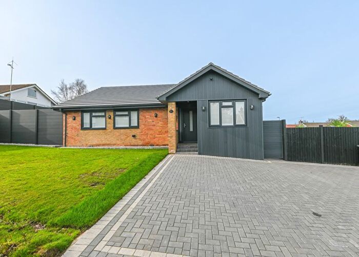 3 Bedroom Detached Bungalow To Rent In Greenfield Crescent, Waterlooville, PO8