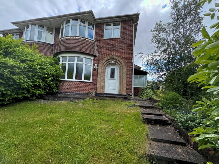 3 Bedroom Semi-Detached House To Rent In Wentworth Road, Coalville, LE67