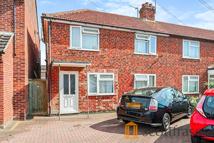 6 Bedroom Semi-Detached House To Rent In Littlehay Road, East Oxford, OX4