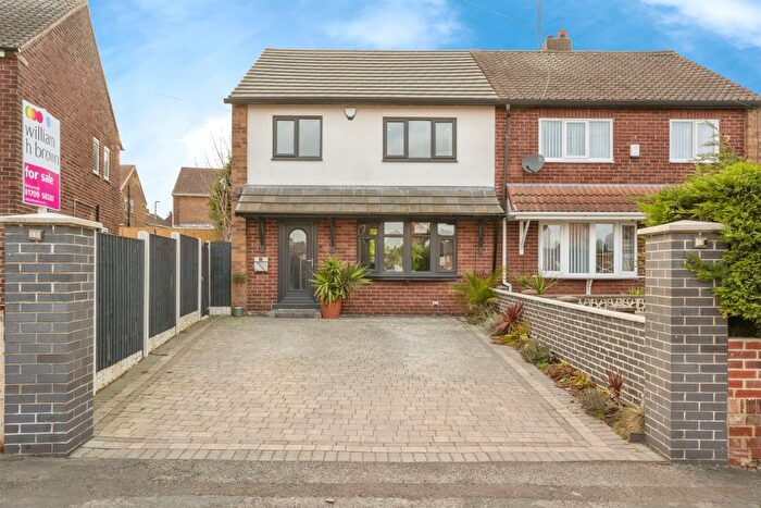 3 Bedroom Semi-Detached House For Sale In Pine Grove, Conisbrough, Doncaster, DN12