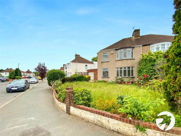 4 Bedroom Semi-Detached House To Rent In Honiton Road, Welling, DA16