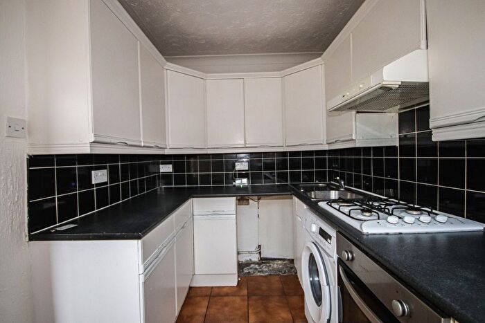 2 Bedroom Terraced House To Rent In Beaconsfield Road, Sittingbourne, Kent, ME10
