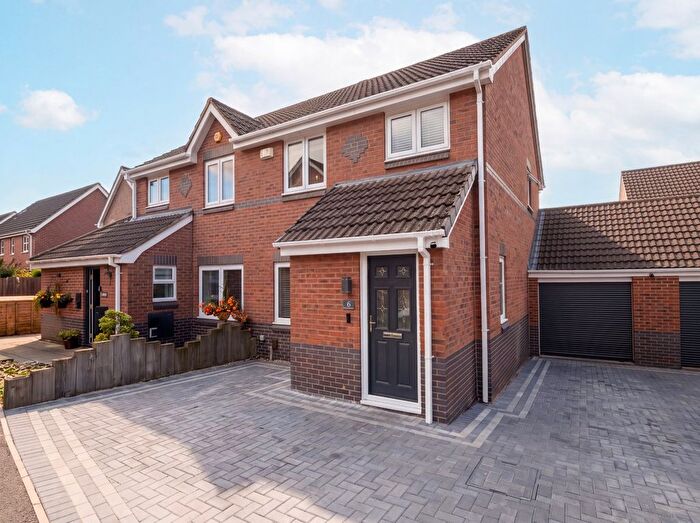 4 Bedroom Semi Detached House For Sale In Olivier Road, Swindon, Wiltshire, SN25