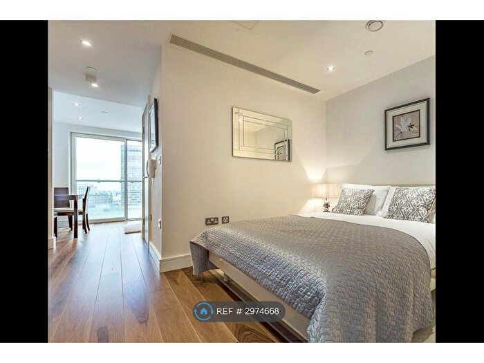 Studio To Rent In Talisman Tower, London, E14