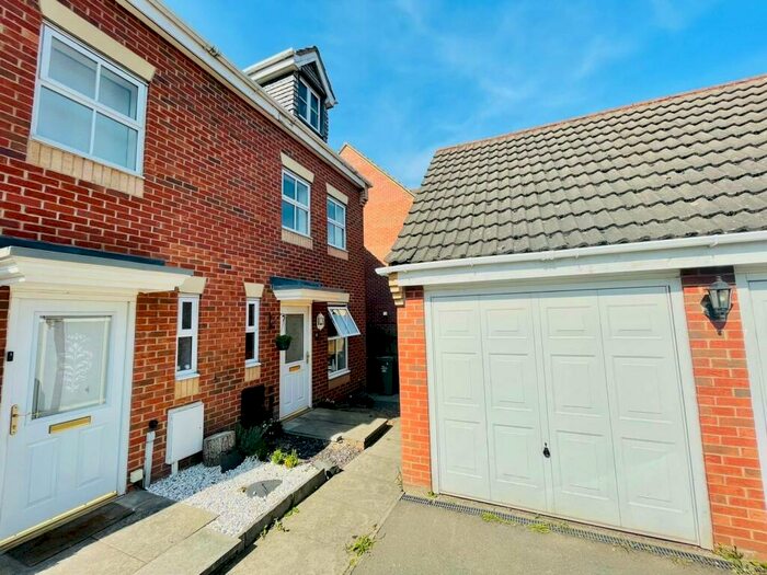 3 Bedroom Semi-Detached House To Rent In Melody Drive, Sileby, LE12