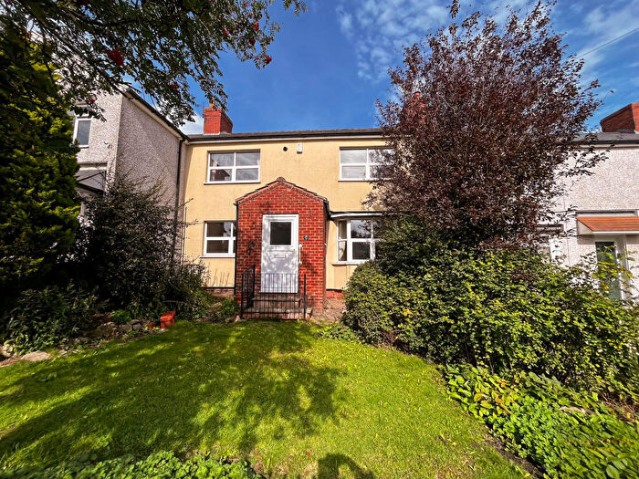 3 Bedroom Town House For Sale In Stainsby Avenue, Heanor, Derbyshire, DE75
