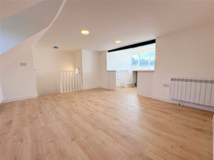 2 Bedroom Apartment For Sale In Wingfield Street, Ipswich, Suffolk, IP4