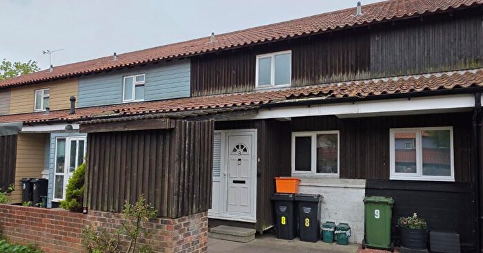 4 Bedroom Terraced House For Sale In Winstree, Basildon, Essex, SS13