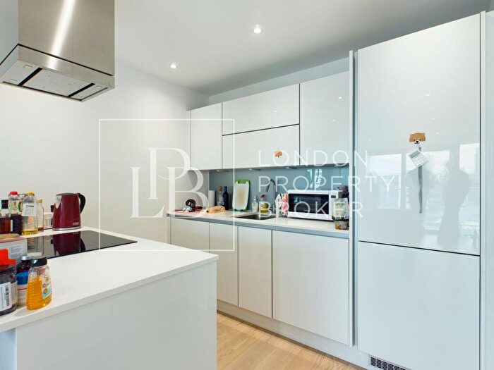 1 Bedroom Flat For Sale In Horizons Tower, Yabsley Street, E14