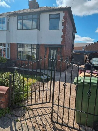 3 Bedroom Semi-Detached House To Rent In Avondale Road, Bolton, BL4