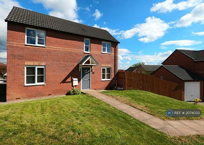3 Bedroom Detached House To Rent In Hastilar Road, Sheffield, S2