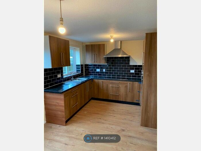 3 Bedroom Semi-Detached House To Rent In East View, Langwith, Mansfield, NG20