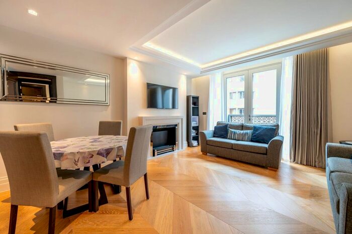 1 Bedroom Flat To Rent In Gladstone House, The Strand, London, WC2R