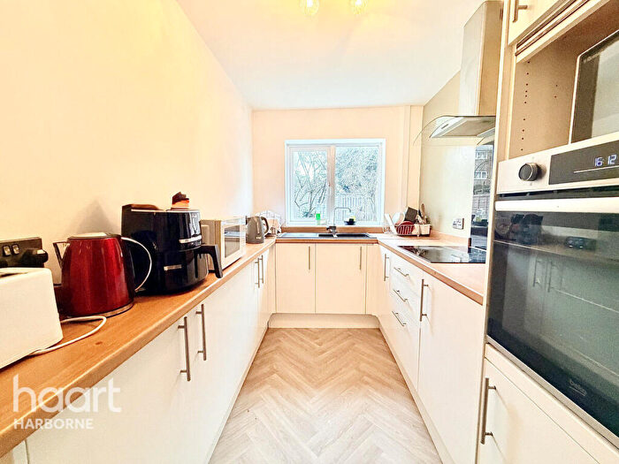 1 Bedroom Coach House To Rent In Pine Walk, Birmingham, B31