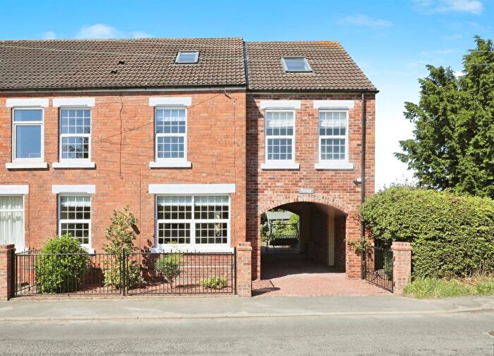 5 Bedroom Semi-Detached House For Sale In Mattersey Road, Everton, Doncaster, DN10