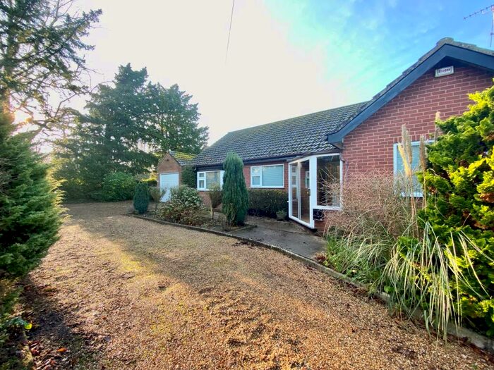 3 Bedroom Bungalow To Rent In Staitheway Road, NR12