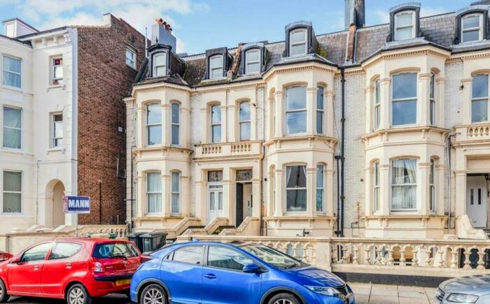 1 Bedroom Apartment To Rent In Alhambra Road, Southsea, PO4