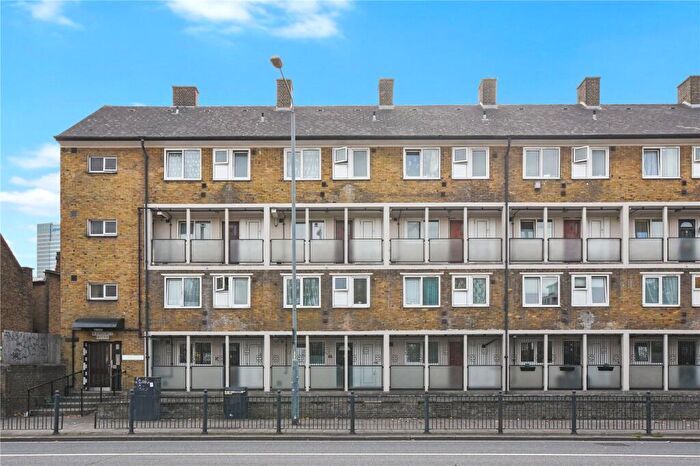2 Bedroom Flat For Sale In Westcott House, East India Dock Road, London, E14