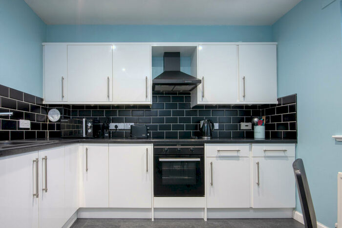 2 Bedroom Flat For Sale In Denwood, Summerhill, Aberdeen, AB15