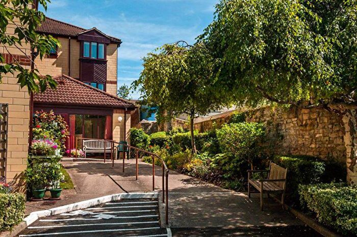 1 Bedroom Retirement Property For Sale In Weston, Bath, BA1