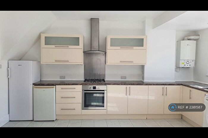 4 Bedroom Terraced House To Rent In Enfield Road, Bristol, BS16