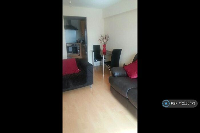 2 Bedroom Flat To Rent In West Point, Sheffield, S1
