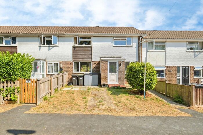 3 Bedroom Terraced House For Sale In Stonymoor Close, Holbury, Southampton, Hampshire, SO45