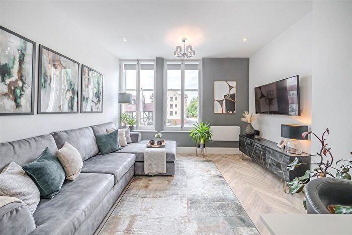 2 Bedroom Flat For Sale In Horsefair, Boroughbridge, York, YO51
