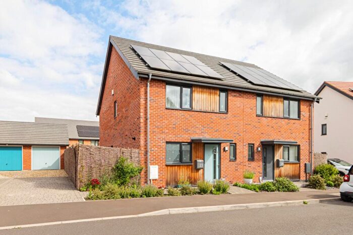 3 Bedroom Semi Detached House For Sale In Greyling Way, Swaffham, PE37