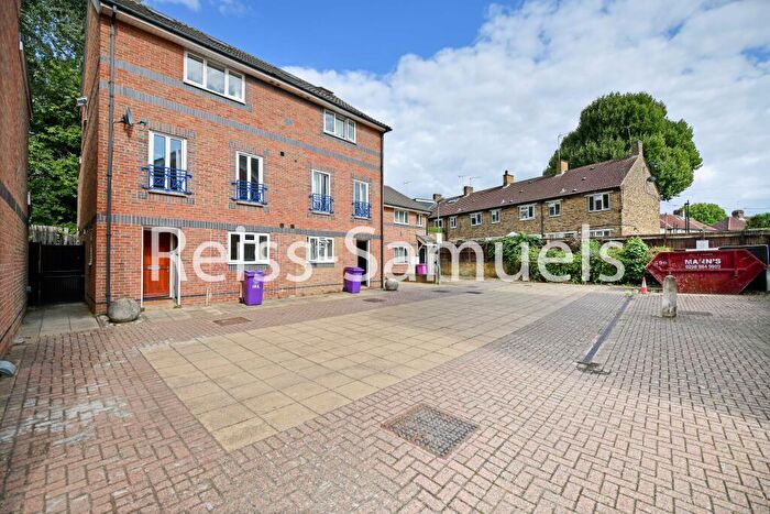 6 Bedroom Semi-Detached House To Rent In Ambassador Square, Isle Of Dogs, London, E14