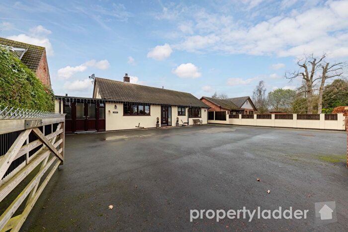 2 Bedroom Detached Bungalow For Sale In Newton Road, Hainford, NR10