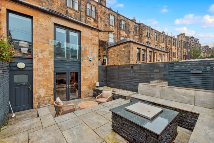 1 Bedroom Mews To Rent In Cleveden Crescent Lane, Kelvinside, Glasgow, G12