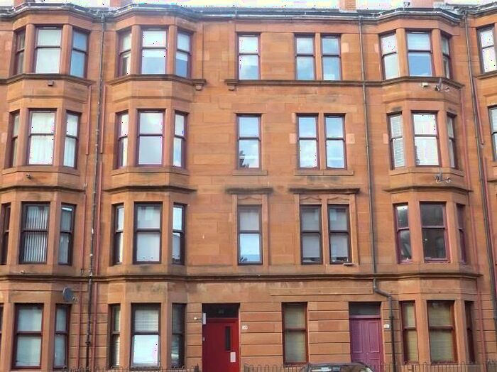2 Bedroom Flat To Rent In Two Bedroom Third Floor Flat, Earl Street, Glasgow West, G14