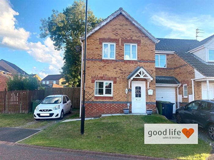 3 Bedroom House For Sale In Hemsby Close, Havelock Park, Sunderland, SR4