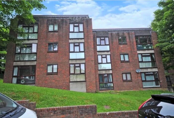 2 Bedroom Flat To Rent In Taymount Rise, London, Forest Hill, SE23
