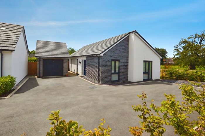 3 Bedroom Detached Bungalow For Sale In Medley Close, Halwill Junction, Beaworthy, Devon, EX21